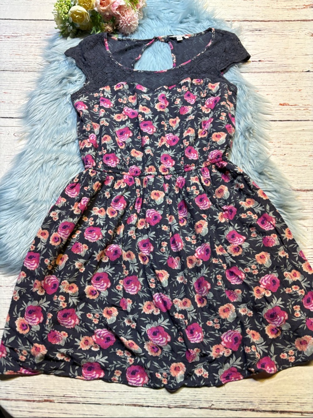 American Eagle Outfitters Navy Lace Dress with Pink Floral Print Sz M